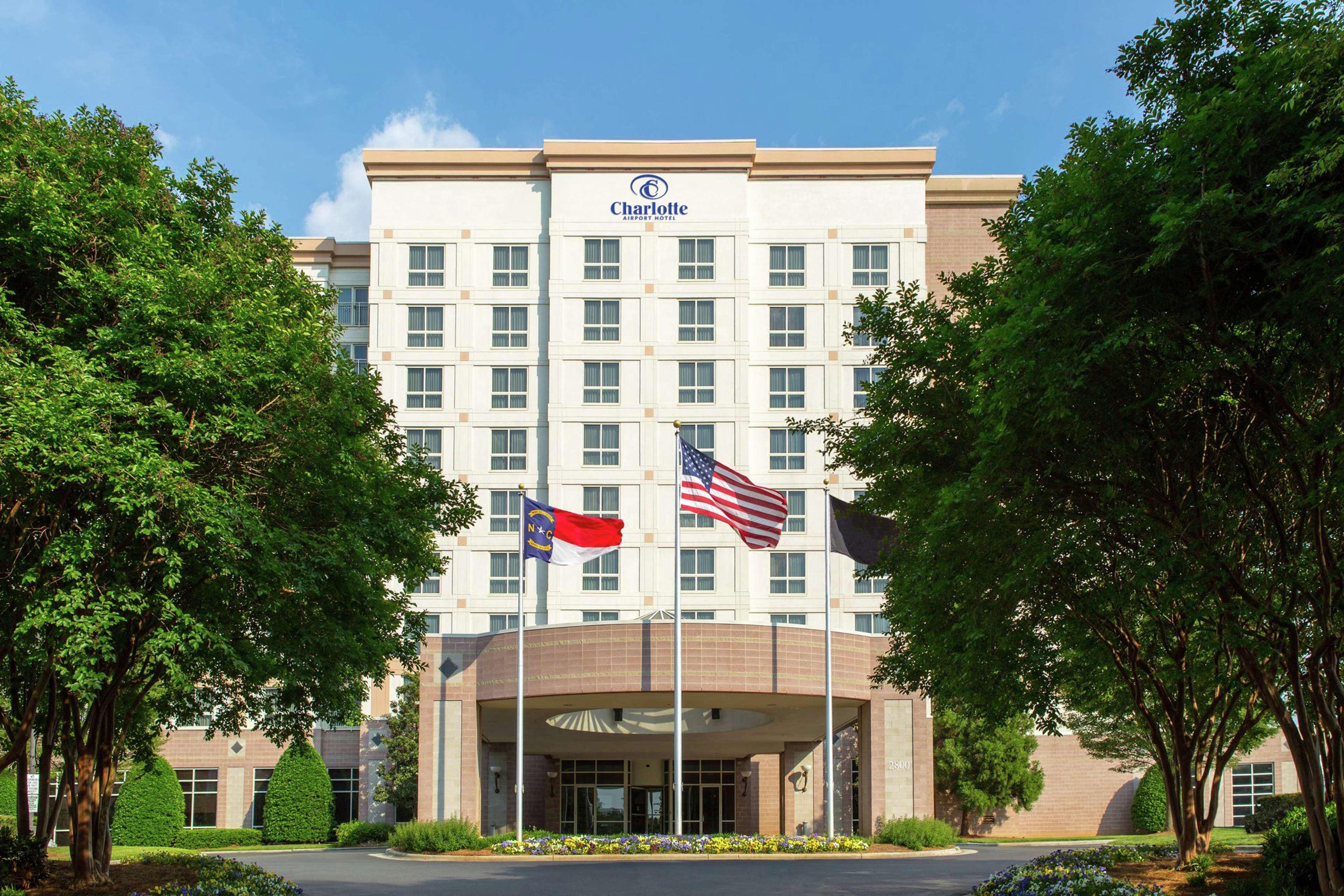 Hilton Charlotte Airport Hotel Exterior photo