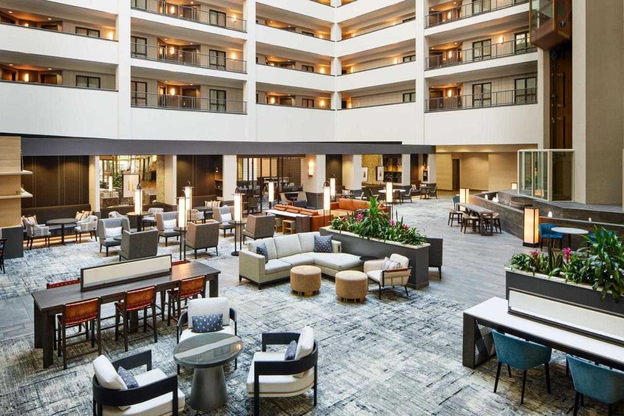 Hilton Charlotte Airport Hotel Exterior photo